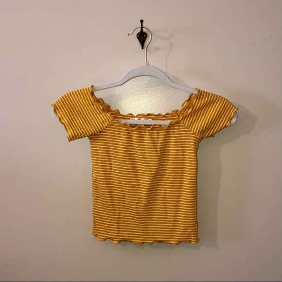 NWT--CHARLOTTE RUSSE YELLOW STRIPE TOP - Picture 5 of 8